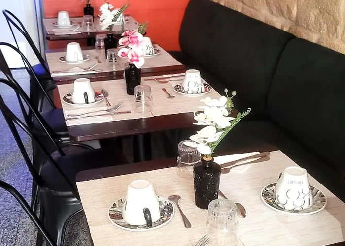 Bastille Secret Hotel