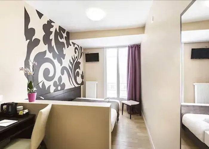 Bastille Secret Hotel