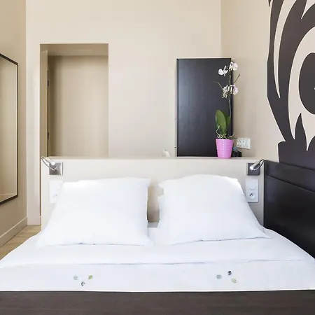 Otel Bastille Secret 2*